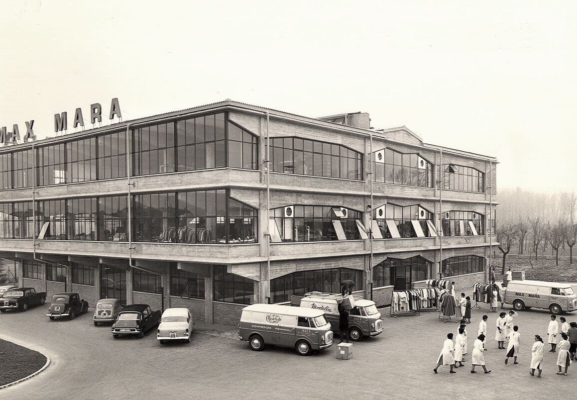 Foto Vaiani, late 1950s Fototeca della Biblioteca Panizzi, Reggio Emilia - Courtesy Archivio d'Impresa Max Mara